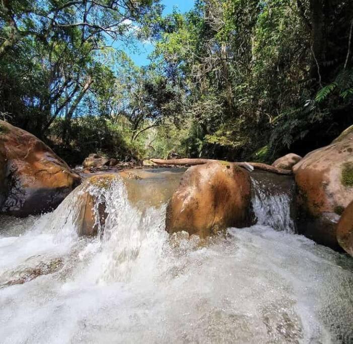 Chale Aconchegante Em Estancia Climatica ซานโต อันโตนิโอ โด เลที ภายนอก รูปภาพ